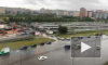 Машины глохнут в "океане": Петербург снова затопило из-за прошедшего ливня