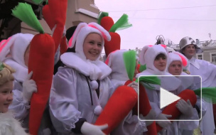 Дед Мороз и зайцы проедут  по Петербургу