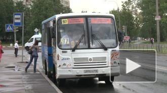 Питерские власти согласились внедрить в автобусы функцию бесконтактной оплаты проезда банковскими картами