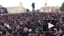 В Кемерово люди вышли на митинг и требуют отставки Амана Тулеева
