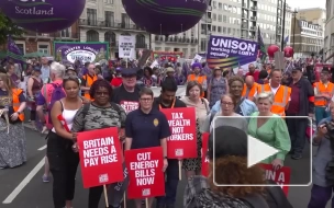 В Лондоне тысячи человек вышли на протесты из-за роста цен