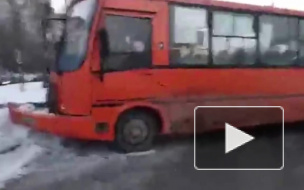 В Нижнем Новгороде автобус насмерть сбил женщину, двое детей в больнице