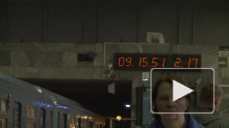 В Петербурге ловят хулиганов в масках, которые тормозят поезда метро