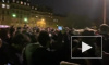 Парижане вышли на улицу, чтобы помолиться о Нотр-Дам-де-Пари 