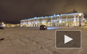 Сноубордист на Дворцовой дразнил полицейских
