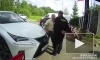 Депутат обматерил пожилого охранника на парковке в Подмосковье и попал на видео