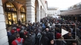 Фанаты штурмуют Apple, расхватывая iPhone 5