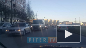 Видео: Петербург сковали пятничные пробки