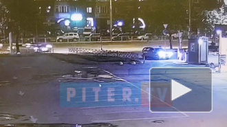 На Коломяжском автомобиль исполнил сальто и вернулся на колеса