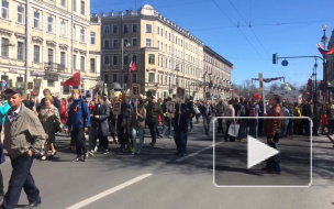 Больше миллиона петербуржцев приняли участие в шествии "Бессмертный полк"