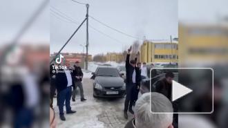 Троих жителей Югры оштрафовали за стрельбу на свадьбе