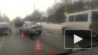В Сети появилось видео аварии с микроавтобусом в Брянске