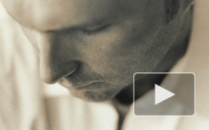 Пропавший в Петербурге мужчина оставил машину, деньги и документы у фрегата "Благодать"