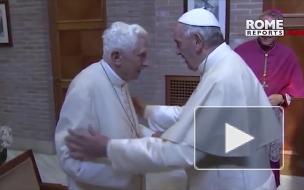 СМИ сообщили о серьезной болезни почетного папы Бенедикта XVI