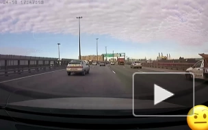 ДТП на КАД около Вантового моста попало на видео
