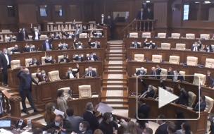 Парламент Молдавии урезал полномочия президента