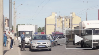 В Петергофе на Гостилицком шоссе перевернулась маршрутка: пострадал только водитель