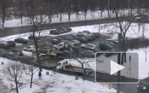 На "Волковской" эвакуаторы за 10 минут вывезли 4 машины с парковки для инвалидов