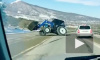 На дороге под Пятигорском трактор потерял колесо и устроил опасный дрифт