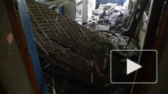 Видео: в Рязани обрушился потолок жилого дома, но аварийным его по прежнему не признают 